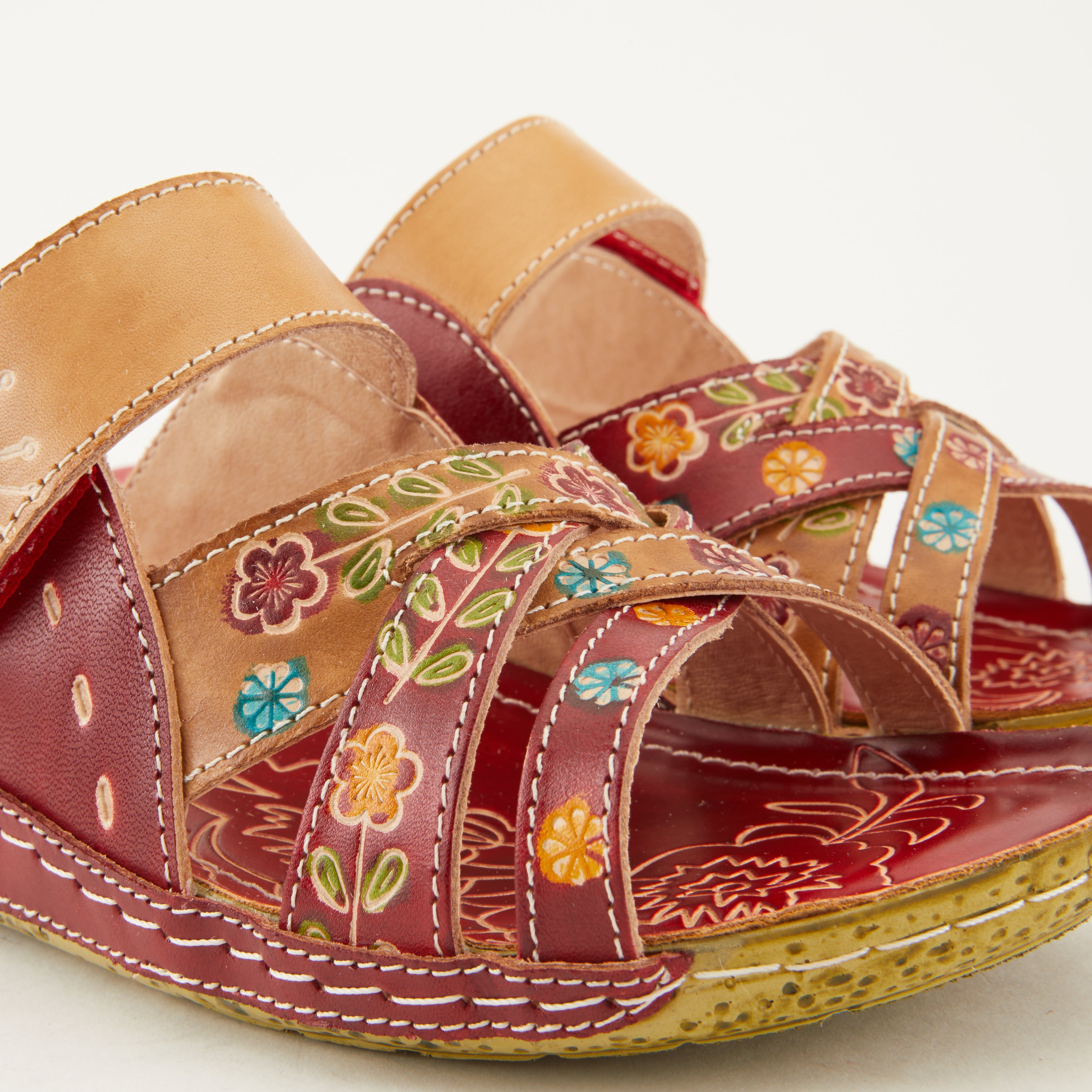 L'Artiste L'ARTISTE LEIGH SLIDE SANDAL sandal in red multi with handcrafted leather design